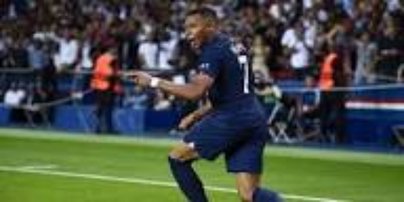 从球场到纪念花园：雕像计划背后的城市记忆工程  - 多宝娱乐