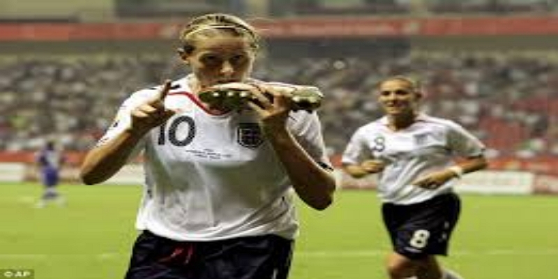 钢铁玫瑰的双重战场-多宝娱乐