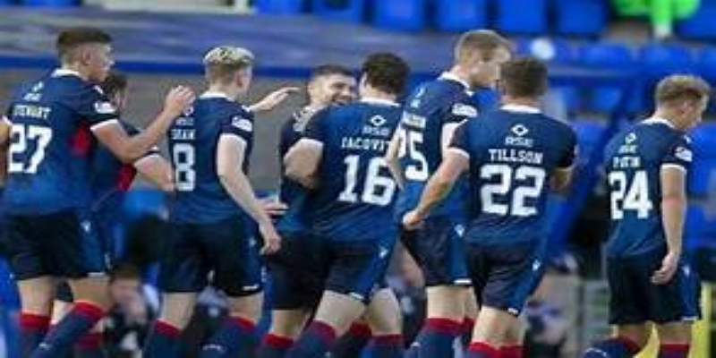 下半场爆发与多宝娱乐战术执行力分析-多宝娱乐