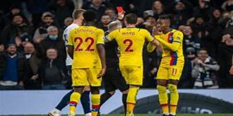 多宝娱乐赛场解读：一次“非正式助攻”改变比赛走势-多宝娱乐