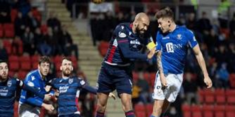 闪电丢球与快速反应-多宝娱乐解析比赛节奏的关键转折-多宝娱乐